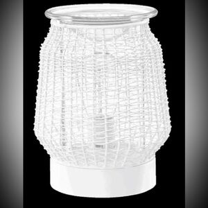 Scentsy warmer - Wicker